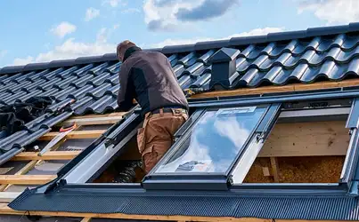 Pose et réparation de Velux et fenêtre de toit 93